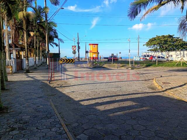 #799 - Salão Comercial para Venda em Itapoá - SC