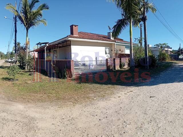 #809 - Casa para Venda em Itapoá - SC