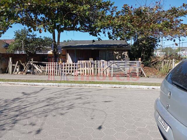 #811 - Casa para Venda em Itapoá - SC