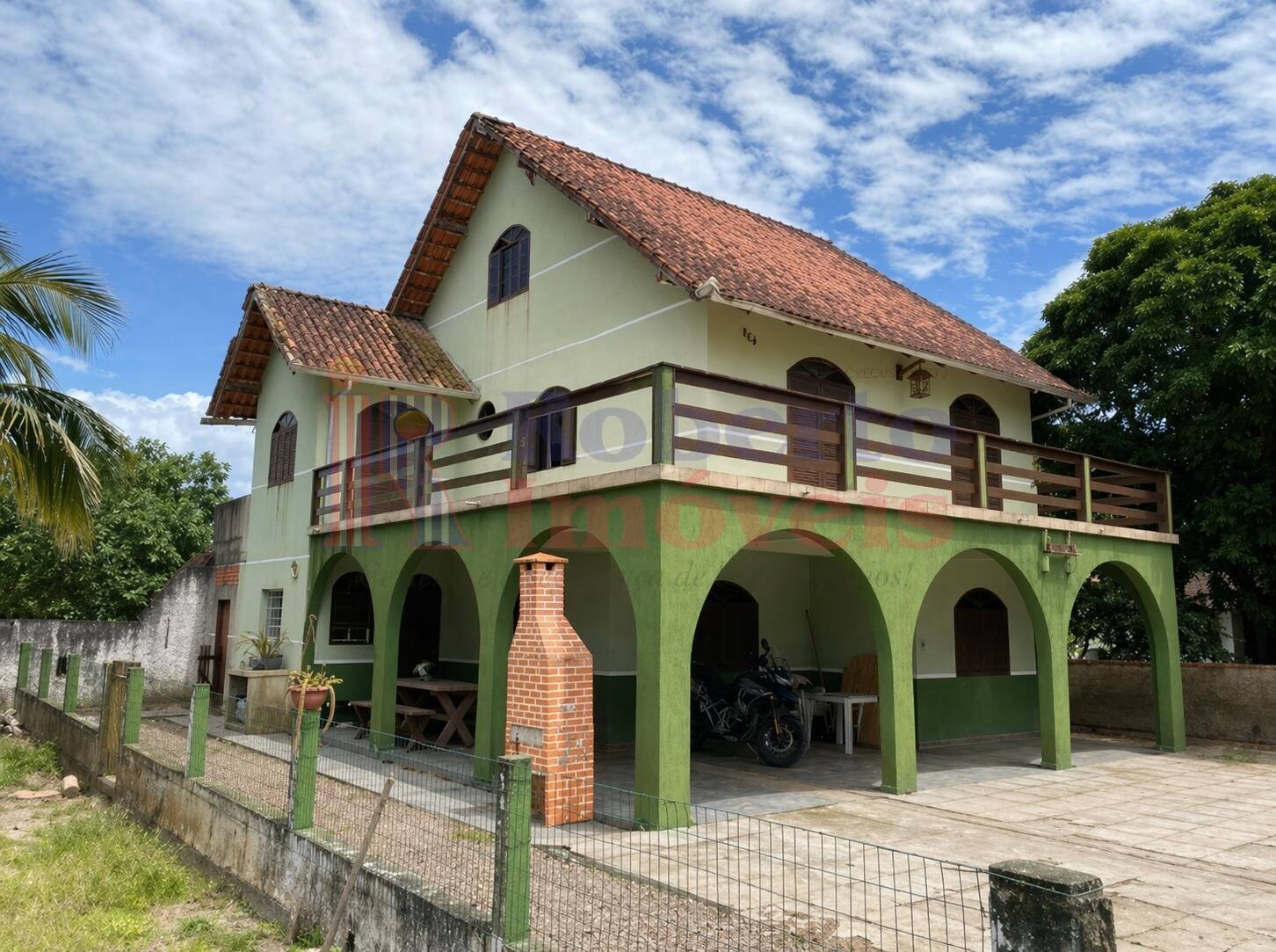 Sobrado, 5 quartos, 219 m² - Foto 1